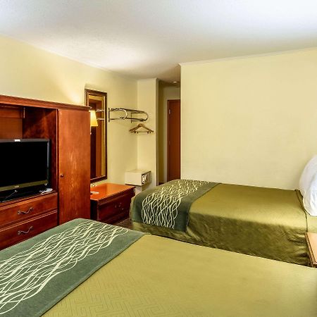 Econo Lodge Morgantown Esterno foto
