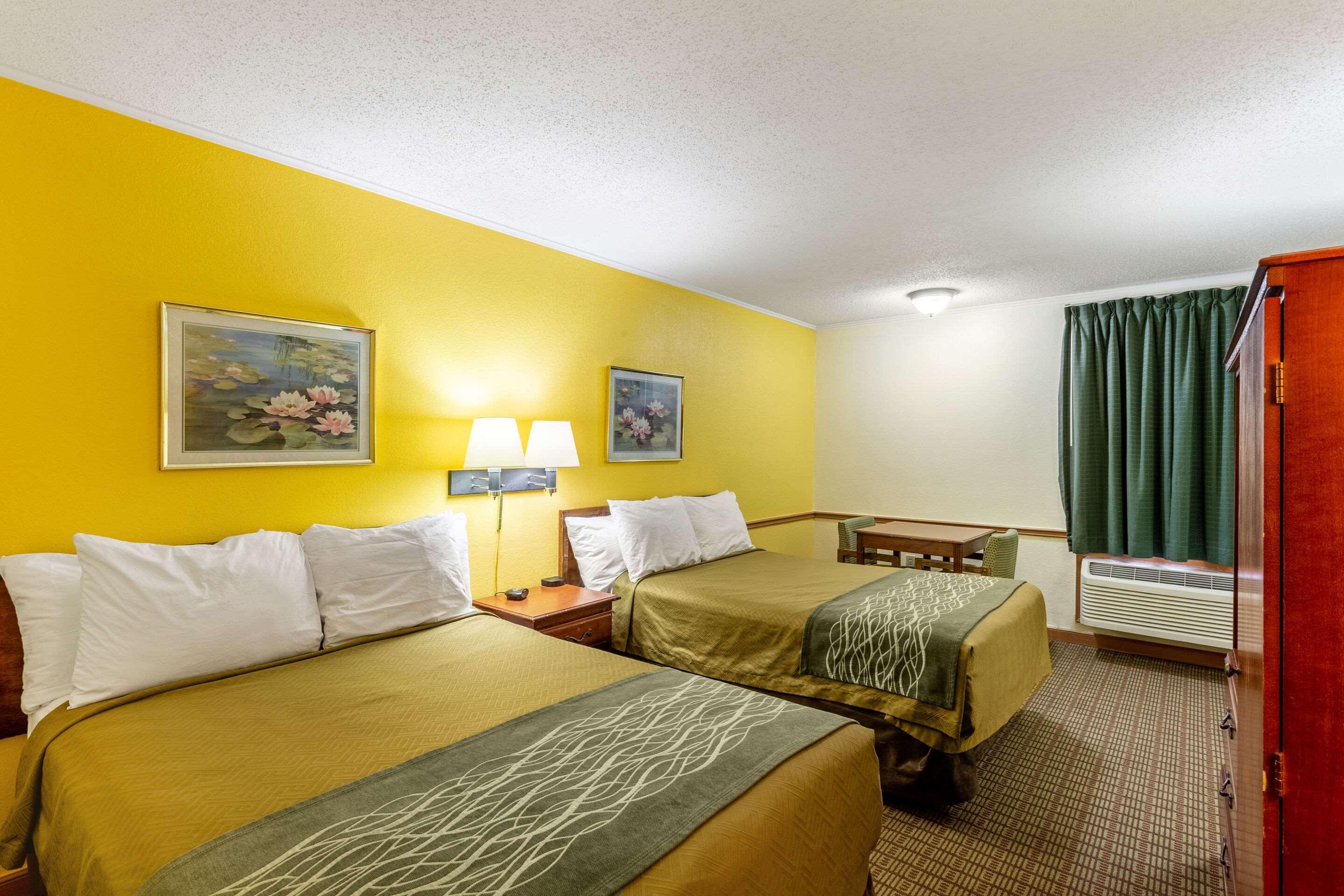 Econo Lodge Morgantown Esterno foto