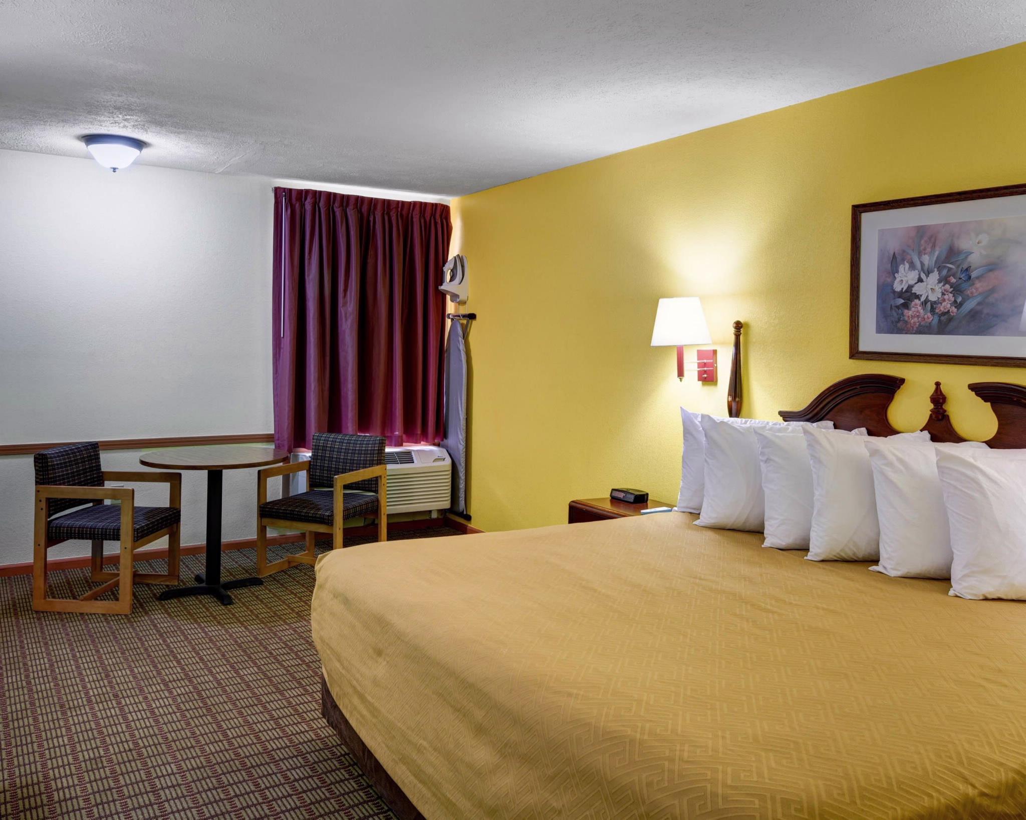 Econo Lodge Morgantown Esterno foto